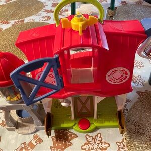 Fisherprice Toy Barn Playset